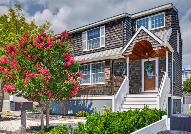 1st image of 5 E 17th St, Long Beach Township, NJ 08008 | MLS# 22626184
