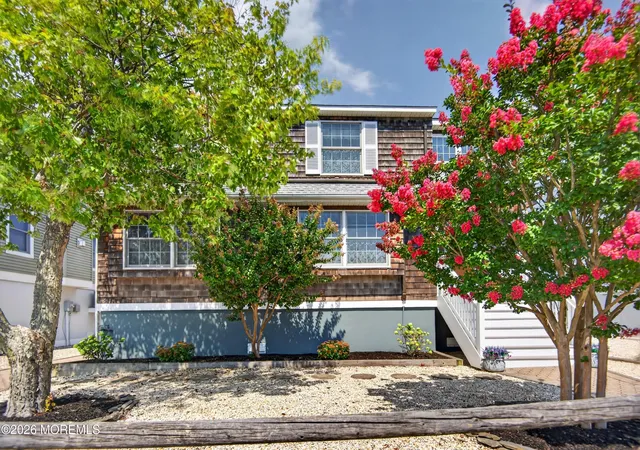 Photo 3 of Single family home for sale at 5 E 17th Street, Long Beach Township, NJ 08008 | MLS# 22626184 | Listing updated on 2026-09-13
