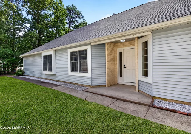 3rd image of 1575 Goldspire Rd, Toms River, NJ 08755 | MLS# 22626194