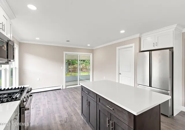 Photo 4 of Single family home for sale at 5 Le Lamentin Dr, Toms River, NJ 08757 | MLS# 22626227 | Listing updated on 2026-10-05