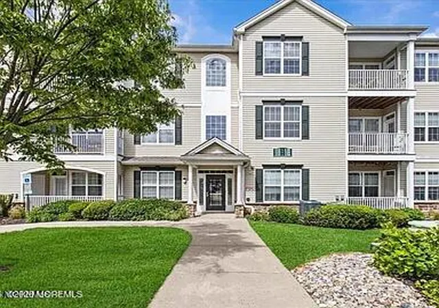 18th image of 136 Mill Pond Wy #22, Eatontown, NJ 07724 | MLS# 22626228