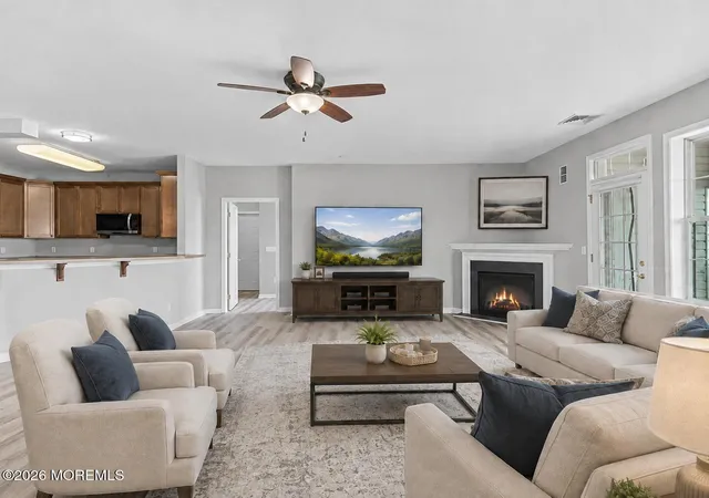 4th image of 136 Mill Pond Wy, Eatontown, NJ 07724