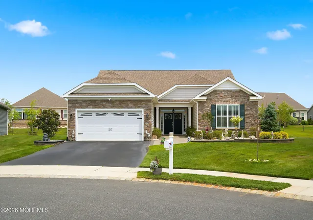 Photo 1 of Single family home for sale at 6 Otter Cir, Barnegat, NJ 08005 | MLS# 22626325 | Listing updated on 2026-09-16