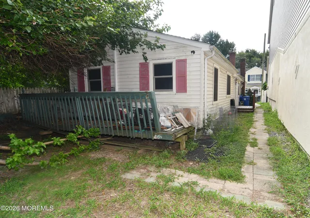 4th image of 481 Center Ave, North Middletown, NJ 07748 | MLS# 22626214