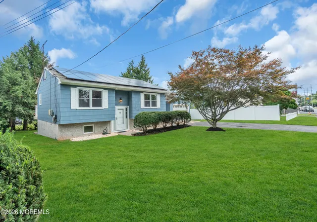 1st image of 14 Dayton Ave, Middlesex, NJ 08846 | MLS# 22626222