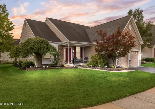 1st image of 33 Hibiscus Dr, Marlton, NJ 08053 | MLS# 22626240