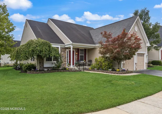 3rd image of 33 Hibiscus Dr, Marlton, NJ 08053 | MLS# 22626240