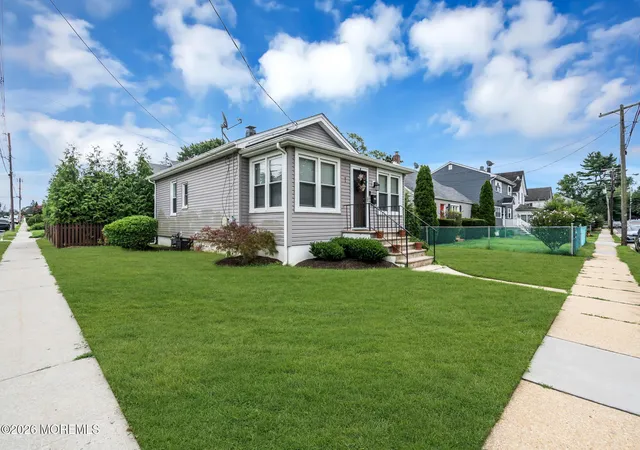 2nd image of 1 Carmen Pl, Red Bank, NJ 07701 | MLS# 22626392