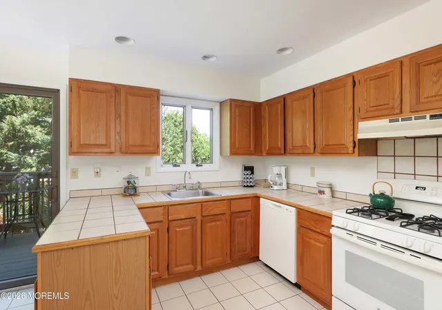 Photo 4 of Sale Pending at 222 Marina Dr, Highlands, NJ 07732 | MLS# 22626291 | Listing updated on 2026-09-05