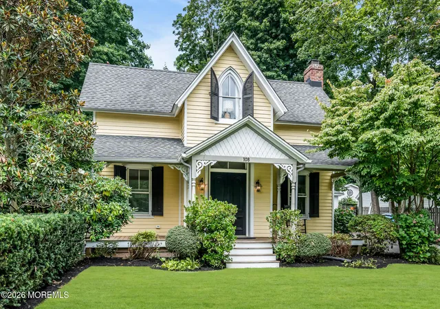 4th image of 108 Navesink Ave, Atlantic Highlands, NJ 07716 | MLS# 22626623