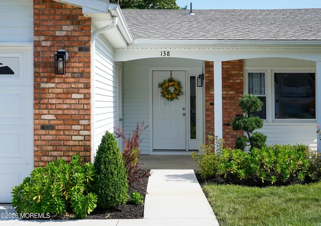 33rd image of 138 Courtshire Dr, Brick, NJ 08723 | MLS# 22626441