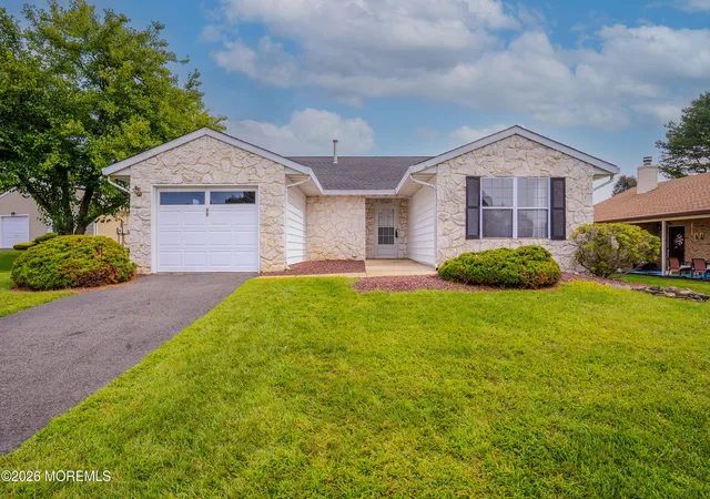 3rd image of 70 Suffolk Wy, Marlboro, NJ 07746 | MLS# 22626360