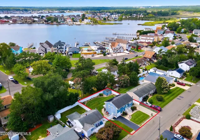 4th image of 165 Walnut Creek Ln, Toms River, NJ 08753 | MLS# 22626418