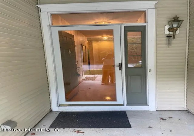 Photo 3 of Single family home for sale at 28 Spring Meadow Dr, Lakewood, NJ 08701 | MLS# 22626524 | Listing updated on 2026-09-08