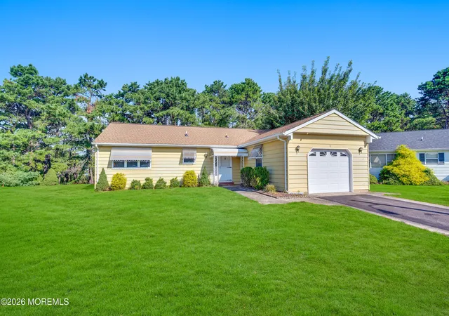 Photo 3 of Sale Pending at 9 San Carlos Ct, Toms River, NJ 08757 | MLS# 22626627 | Listing updated on 2026-10-02