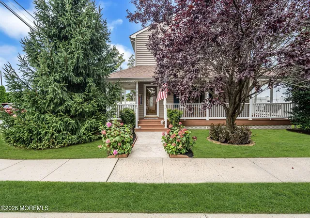 1st image of 106 Perry St, Keyport, NJ 07735 | MLS# 22626694