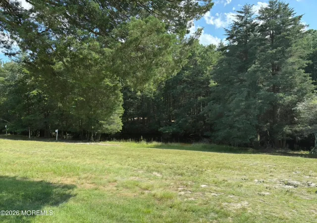 Photo 2 of Single family home for sale at 103 Westbrook Dr, Toms River, NJ 08757 | MLS# 22626429 | Listing updated on 2026-09-06