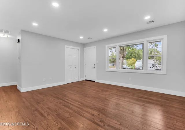 Photo 3 of Sale Pending at 109 Edinburgh Ct, Toms River, NJ 08757 | MLS# 22626675 | Listing updated on 2026-09-10