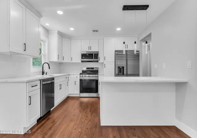 Photo 3 of Sale Pending at 109 Edinburgh Ct, Toms River, NJ 08757 | MLS# 22626675 | Listing updated on 2026-09-10