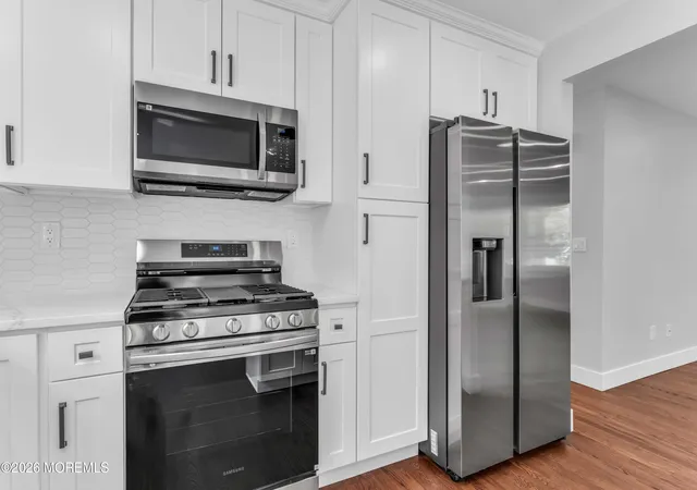 Photo 4 of Sale Pending at 109 Edinburgh Ct, Toms River, NJ 08757 | MLS# 22626675 | Listing updated on 2026-09-10