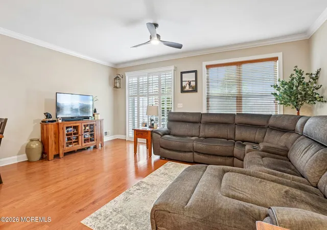 4th image of 35 Red Oak Ct, Haskell, NJ 07420 | MLS# 22626442