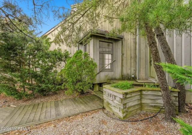 Photo 3 of Sale Pending at 1515 Ivy Rd, Point Pleasant, NJ 08742 | MLS# 22626544 | Listing updated on 2026-09-04