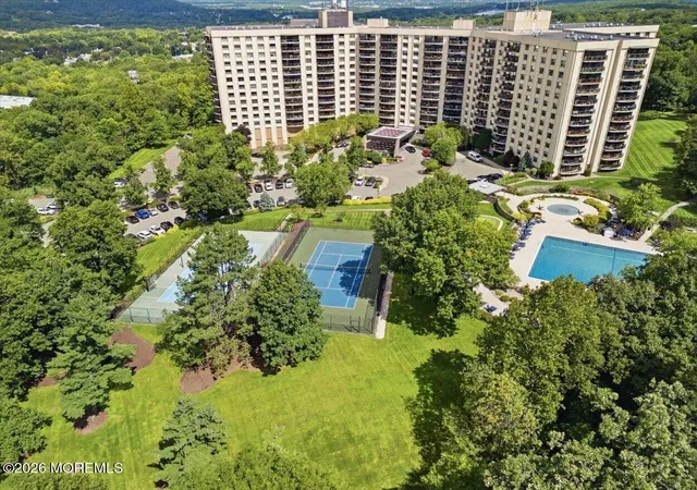 Photo 3 of Condo for sale at 1 Claridge Dr #501, Verona, NJ 07044 | MLS# 22626979 | Listing updated on 2026-09-09