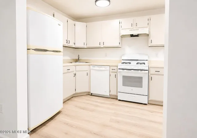 Photo 3 of Condo for sale at 148 Sussex Pl, Galloway, NJ 08205 | MLS# 22626514 | Listing updated on 2026-10-04