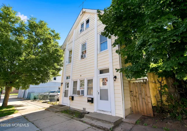 3rd image of 40 Throop Ave, New Brunswick, NJ 08901 | MLS# 22626798