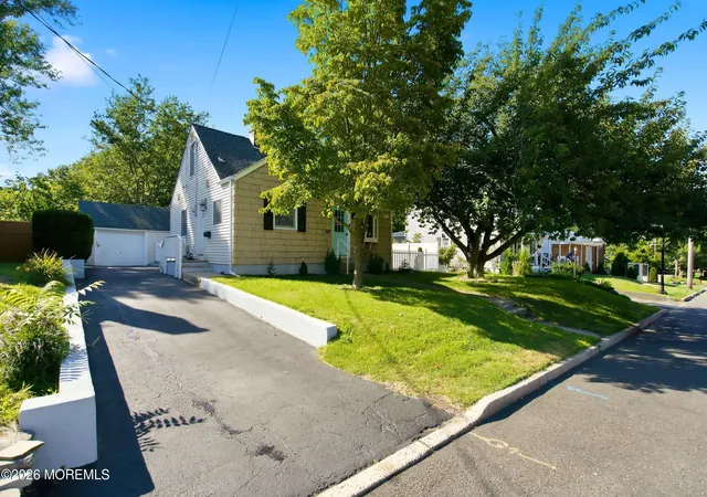 Photo 1 of Single family home for sale at 122 9th St, Belford, NJ 07718 | MLS# 22626493 | Listing updated on 2026-09-01