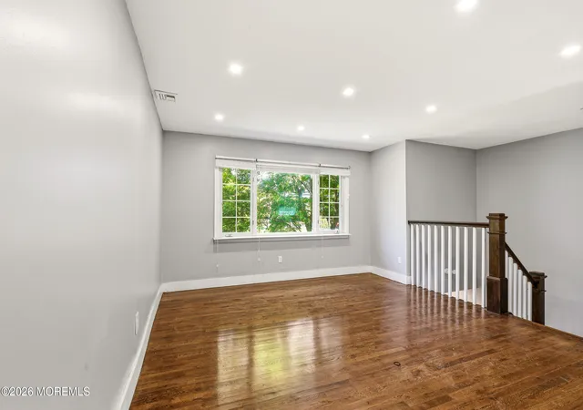 Photo 4 of Single family home for sale at 687 Northstream Dr, Toms River, NJ 08753 | MLS# 22626592 | Listing updated on 2026-08-25