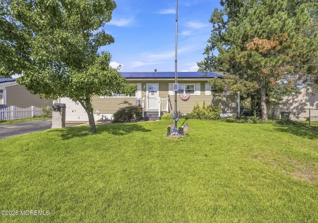 Photo 1 of Sale Pending at 401 Applegate Ave, Toms River, NJ 08757 | MLS# 22626531 | Listing updated on 2026-10-14