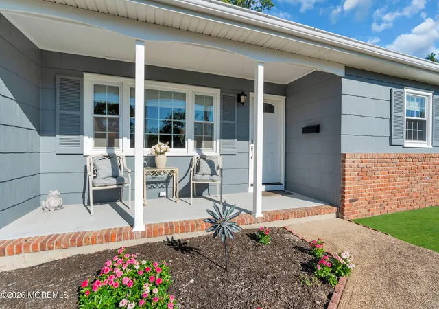 Photo 3 of Single family home for sale at 1114 Waterberry Ct N, Toms River, NJ 08757 | MLS# 22626786 | Listing updated on 2026-09-11
