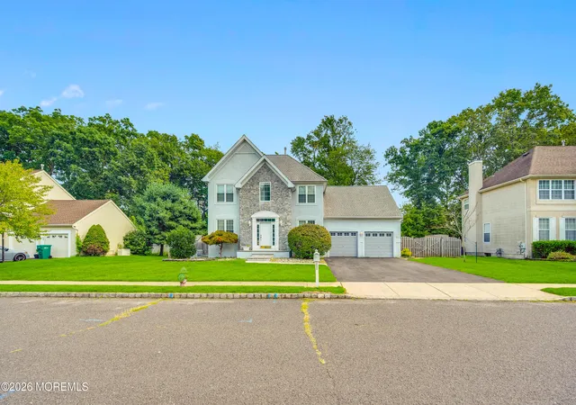 Photo 3 of Single family home for sale at 39 Danella Wy, Howell, NJ 07731 | MLS# 22626568 | Listing updated on 2026-09-11