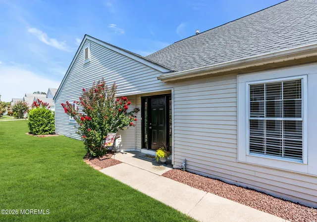2nd image of 8 Grosunor Ct, Jackson, NJ 08527 | MLS# 22626617