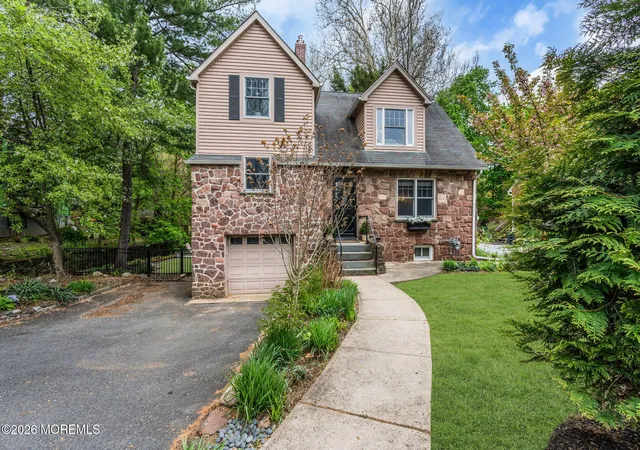 Photo 3 of Sale Pending at 10 Passaic Ave, Roseland, NJ 07068 | MLS# 22626575 | Listing updated on 2026-09-18