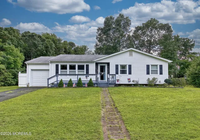 2nd image of 120 Algonquin Trl, Brick, NJ 08724 | MLS# 22626589