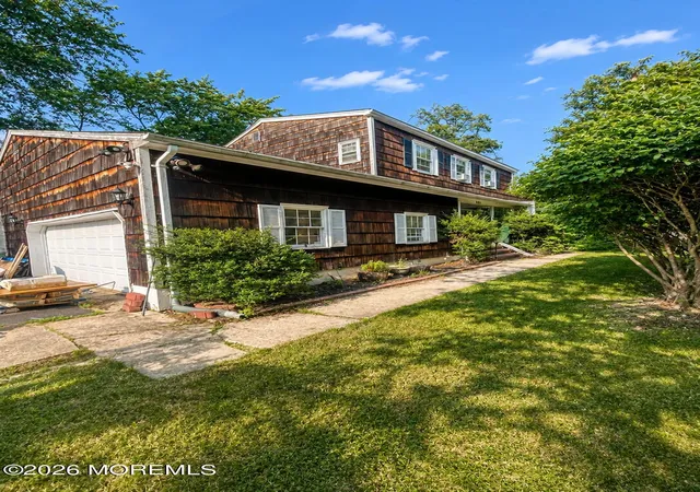 Photo 2 of Single family home for sale at 333 S Lincoln Ave, Oakhurst, NJ 07755 | MLS# 22626606 | Listing updated on 2026-08-26