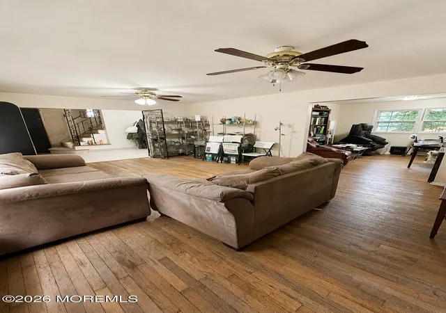 Photo 4 of Single family home for sale at 333 S Lincoln Ave, Oakhurst, NJ 07755 | MLS# 22626606 | Listing updated on 2026-08-26