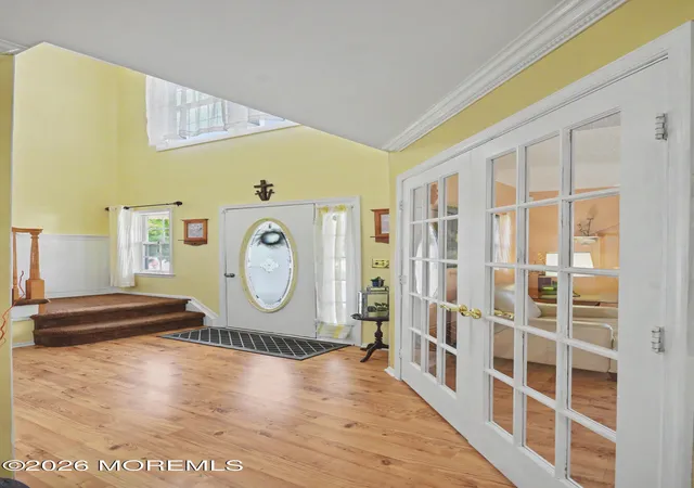 Photo 3 of Single family home for sale at 129 Hamlet Ct, Toms River, NJ 08753 | MLS# 22626601 | Listing updated on 2026-09-13