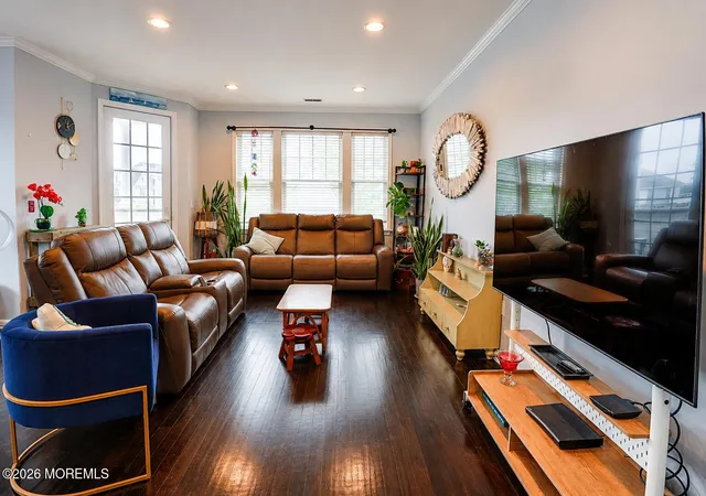 4th image of 33 Cooper Ave, Long Branch, NJ 07740