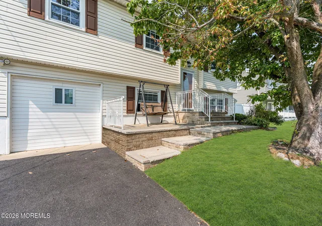 2nd image of 666 Longview Dr, Toms River, NJ 08753 | MLS# 22626602