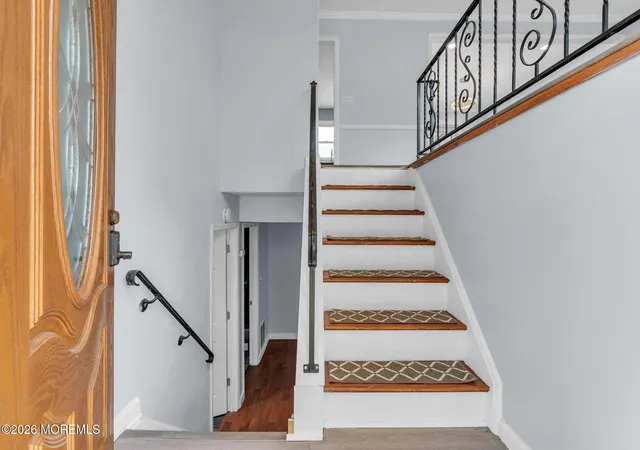 Photo 3 of Single family home for sale at 666 Longview Dr, Toms River, NJ 08753 | MLS# 22626602 | Listing updated on 2026-10-02