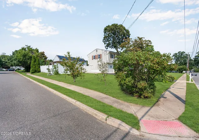 54th image of 666 Longview Dr, Toms River, NJ 08753 | MLS# 22626602