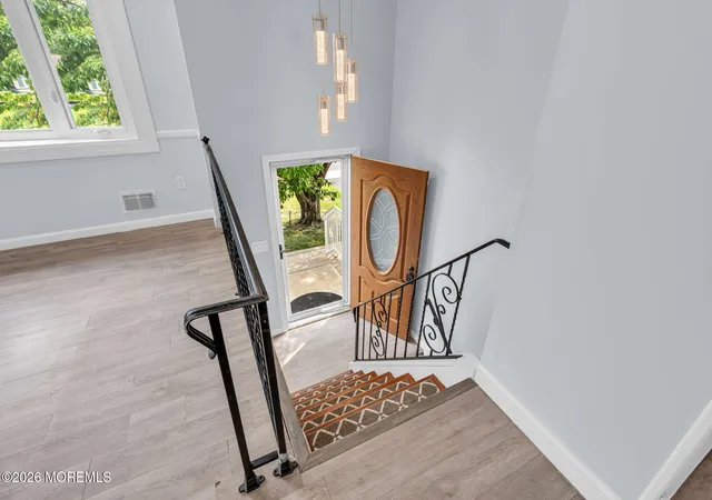 Photo 4 of Single family home for sale at 666 Longview Dr, Toms River, NJ 08753 | MLS# 22626602 | Listing updated on 2026-10-02
