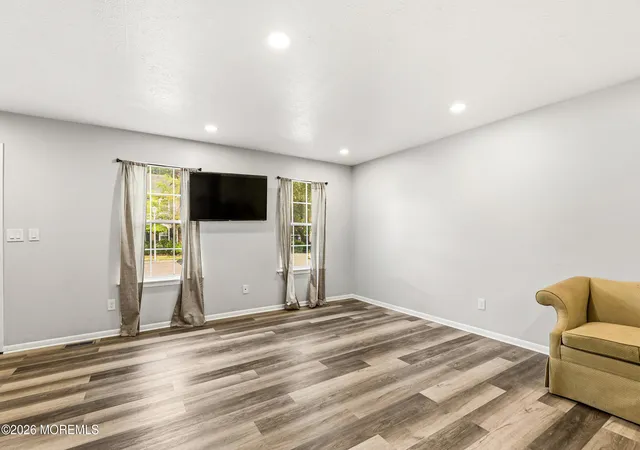 5th image of 572 Davids Ct, Lakewood, NJ 08701 | MLS# 22626686
