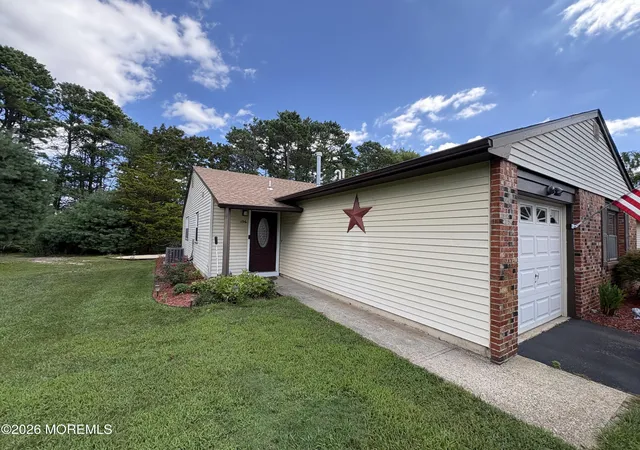 Photo 3 of Single family home for sale at 156 Seaview Ave, Brick, NJ 08723 | MLS# 22626665 | Listing updated on 2026-09-14