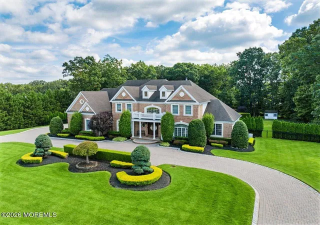 5th image of 8 Blueberry Hl, Marlboro, NJ 07746 | MLS# 22626801