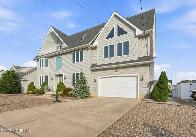 Photo 3 of Single family home for sale at 806 Spar Dr, Forked River, NJ 08731 | MLS# 22626701 | Listing updated on 2026-09-17