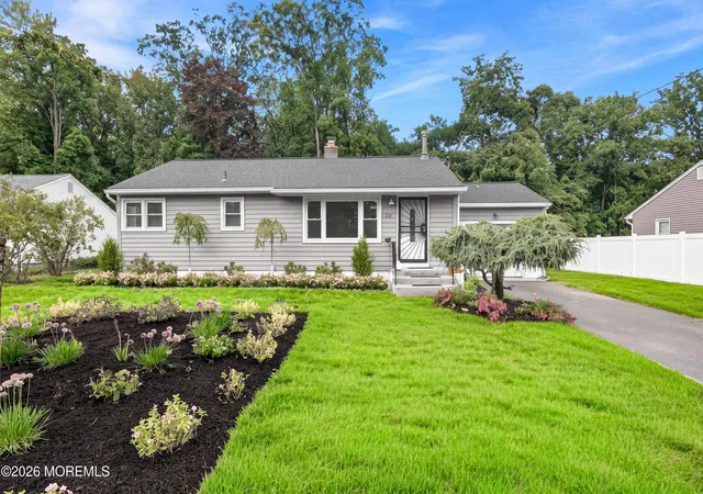 Photo 2 of Single family home for sale at 20 Stempler Ct, Holmdel, NJ 07733 | MLS# 22626713 | Listing updated on 2026-10-08